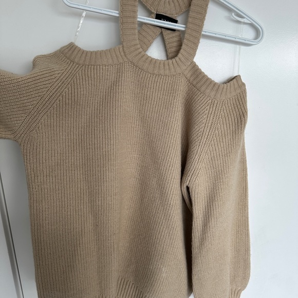 Vici Dolls Cut Out Knit Sweater Size L - Picture 2 of 3